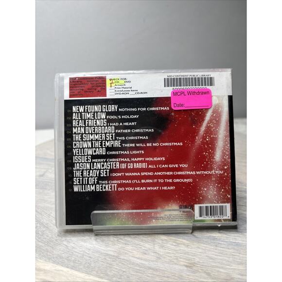 Punk Goes Christmas – Various Artists CD 2013 Pop Punk Rock Rare Compilation - Picture 2 of 5